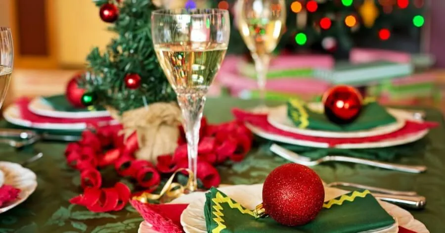 Christmas Dinner Setting
